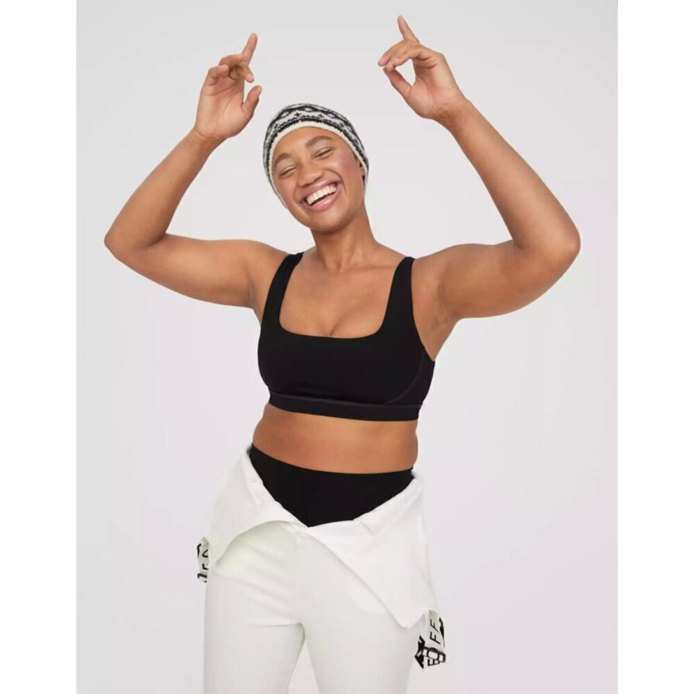NWT Aerie OFFLINE By Goals Pop Stitch Sports Bra Black Yoga Exercise Gym Size M
